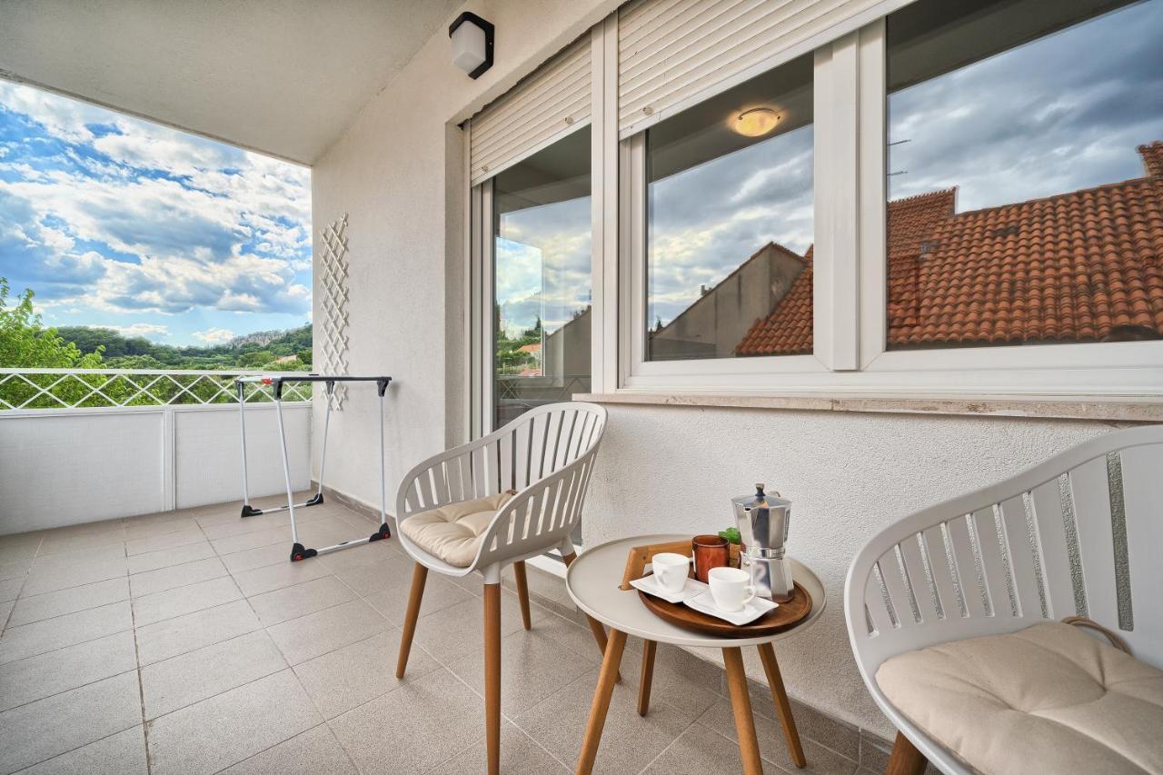 A2- Luxury W Big Balcony 4 Min Walk To Apartman