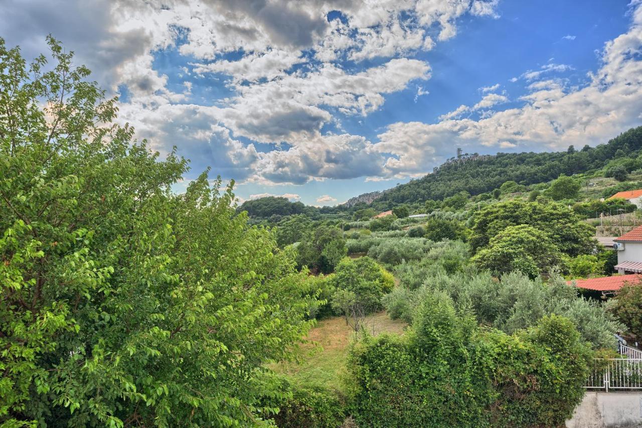 A2- Luxury W Big Balcony 4 Min Walk To * Split