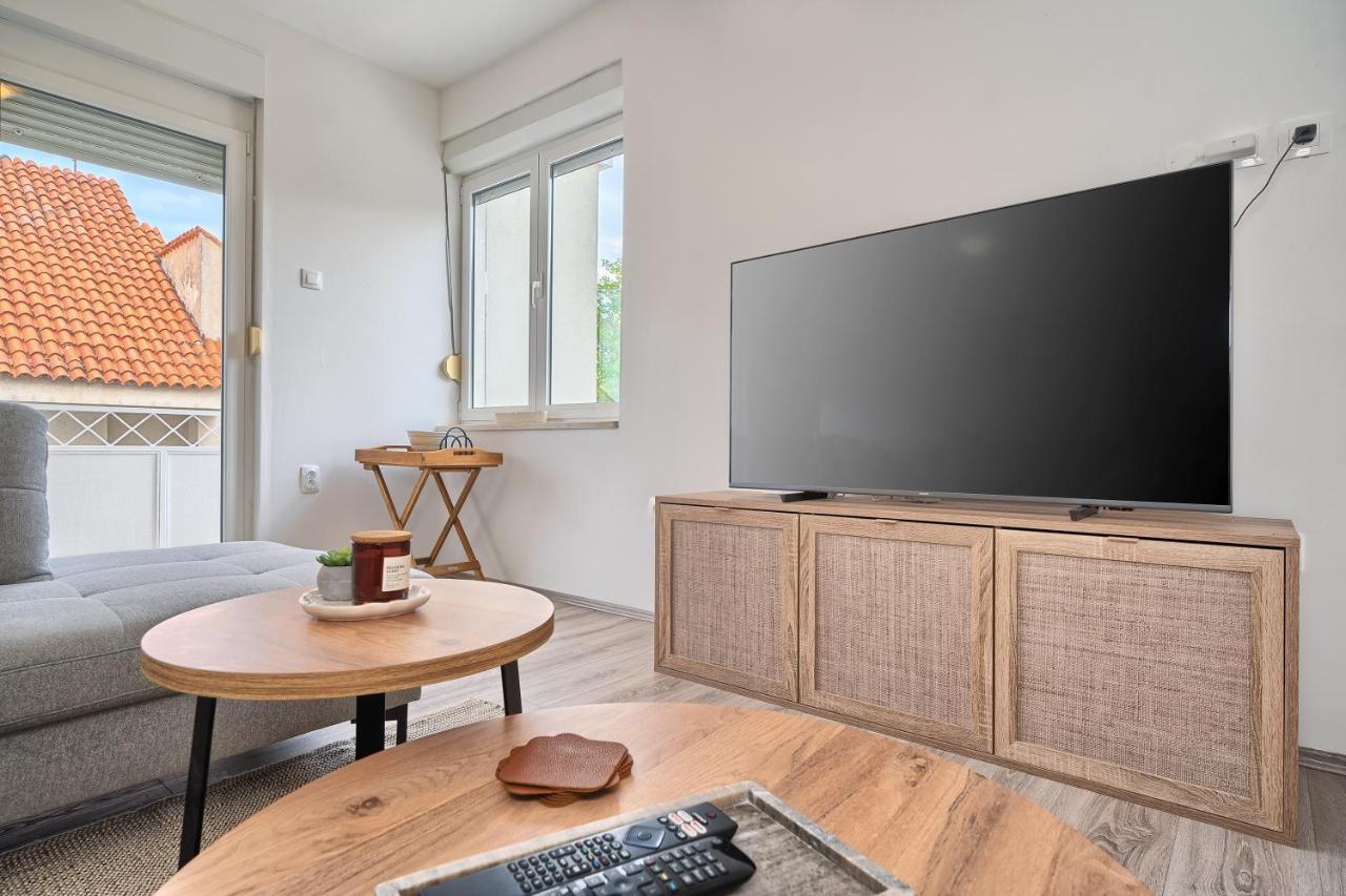 Apartman A2- Luxury W Big Balcony 4 Min Walk To Split